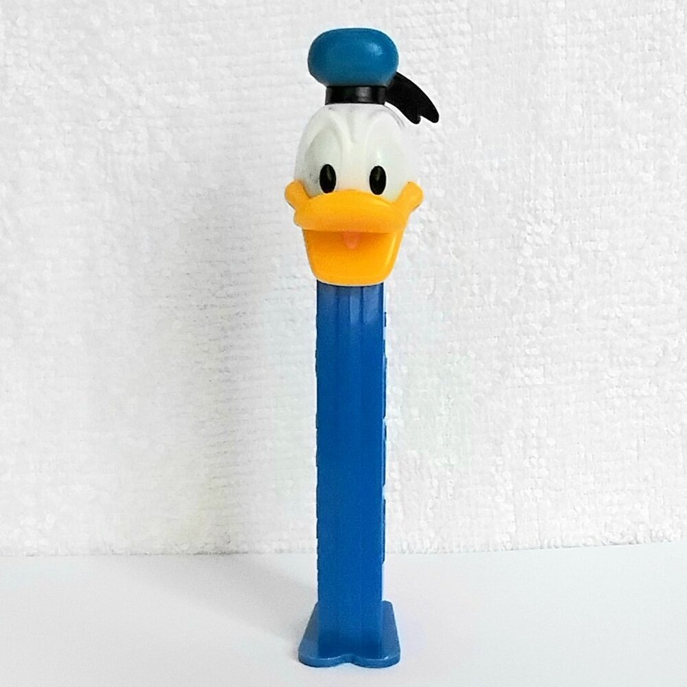 4/$20 NM/M Disney's Donald Duck on Blue PEZ Dispenser!!